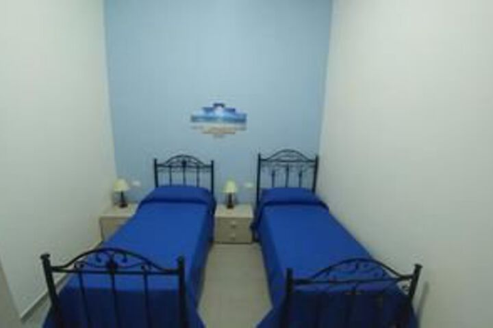 Room 10 of 23