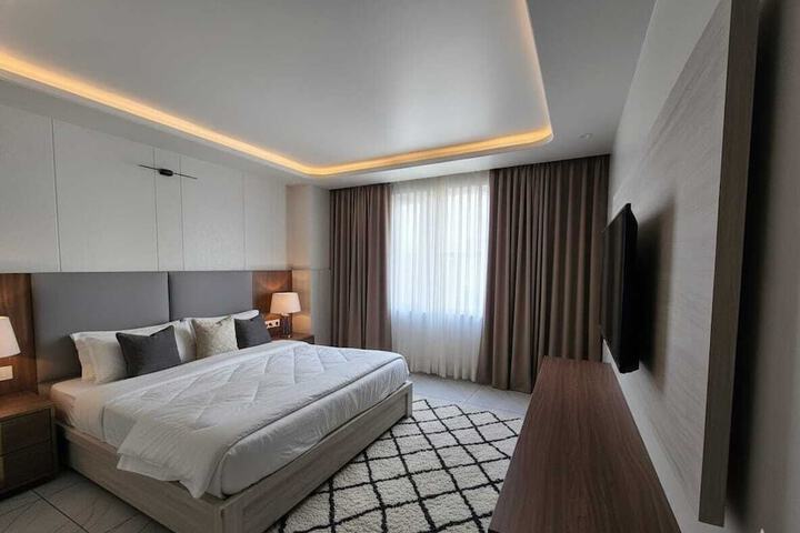 Room 2 of 11