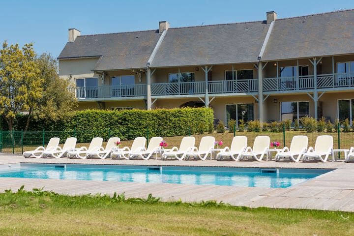Pools & Facilities
