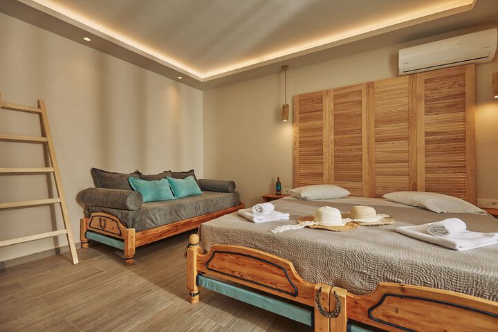 Room 40 of 161
