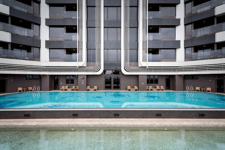 Pool 37 of 65