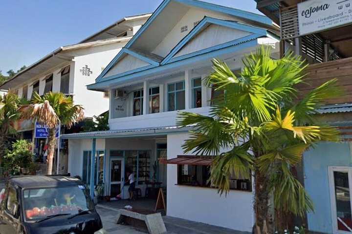 Komodo Indah Hotel