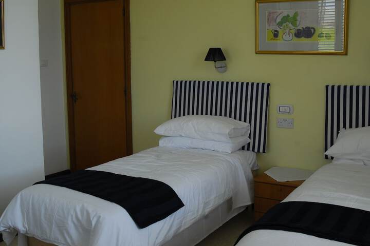 Room 8 of 24