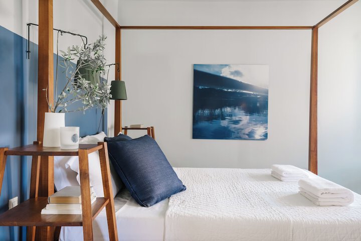 Room 5 of 75