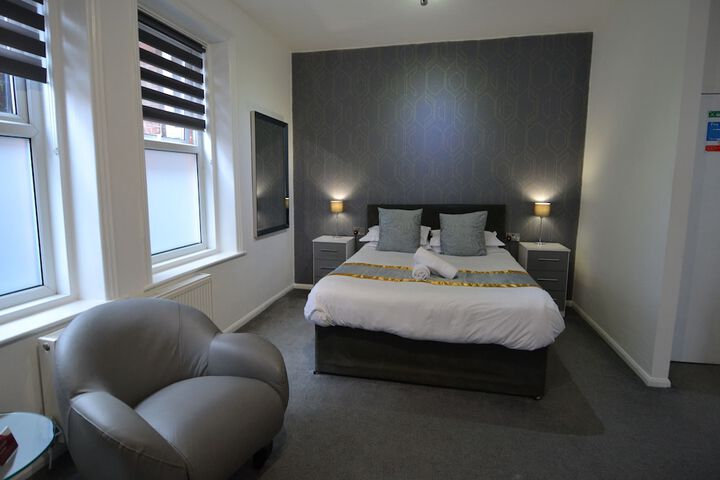 Room 15 of 105