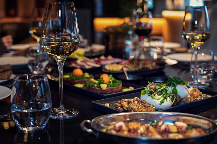 Dining 41 of 67