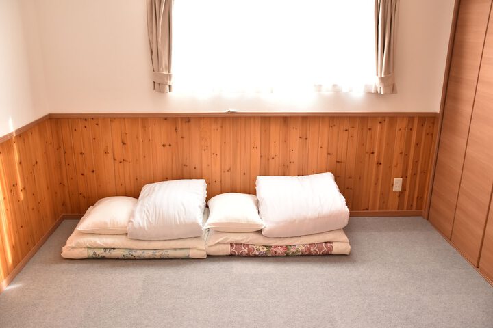 Room 8 of 97