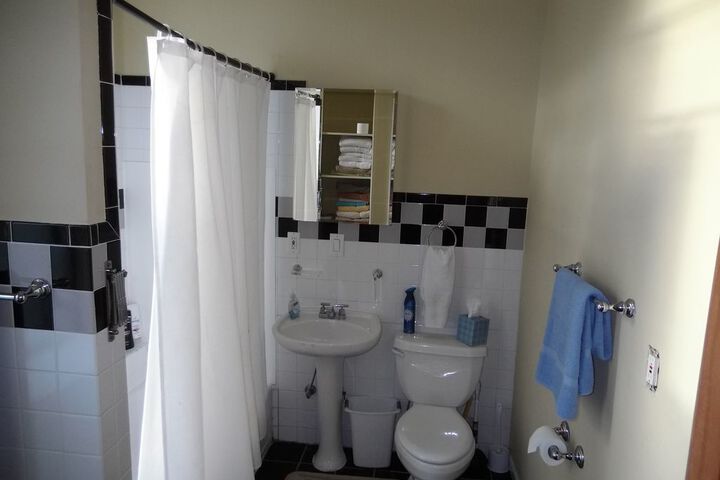 Room 18 of 22