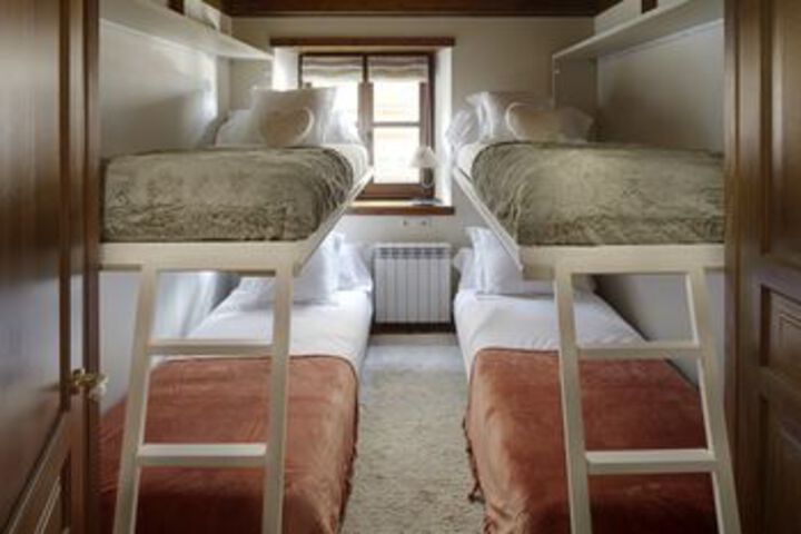 Room 25 of 41