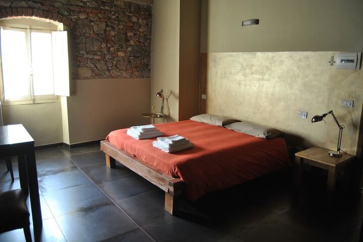 Room 7 of 38
