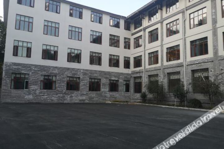 Hotel 3 of 33