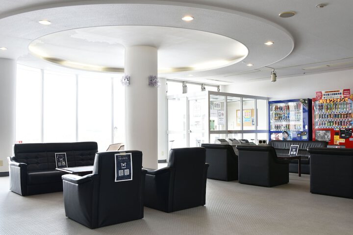 Guest Lobby