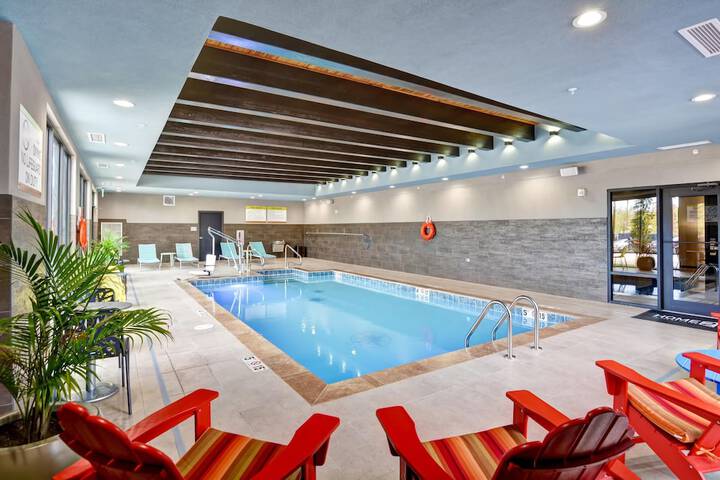 Pool 33 of 46