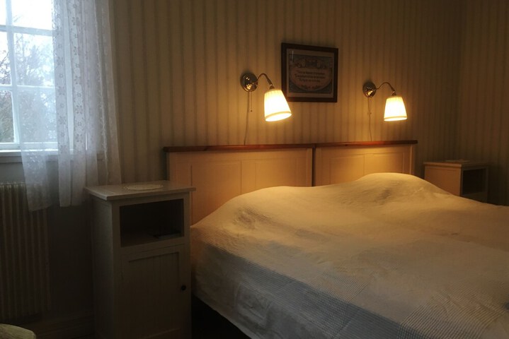 Room 28 of 71