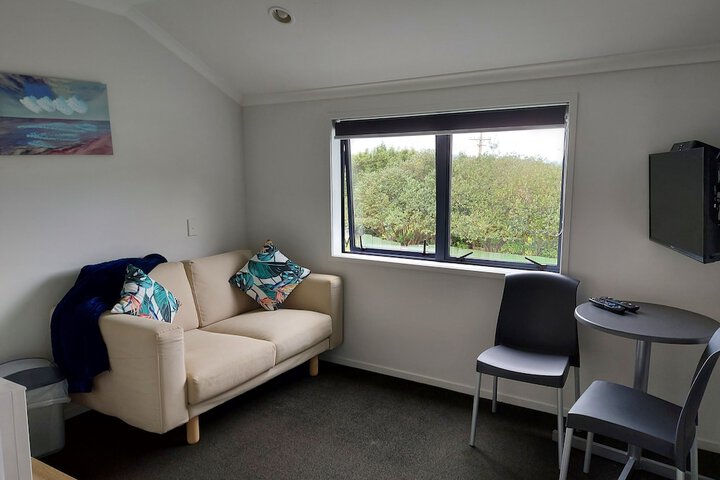 Room 22 of 38