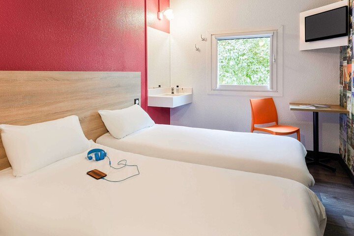 Hotel 56 of 61