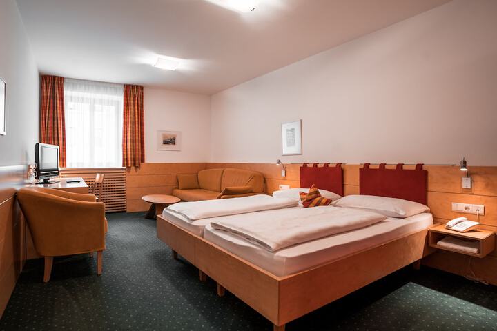 Room 17 of 54