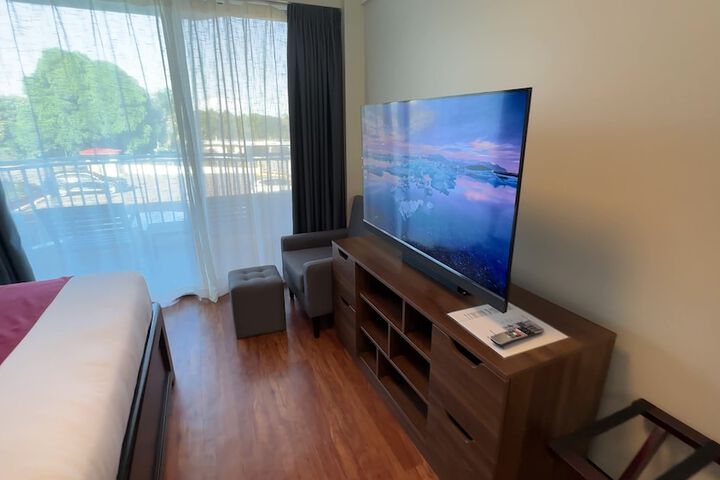 Room 52 of 58