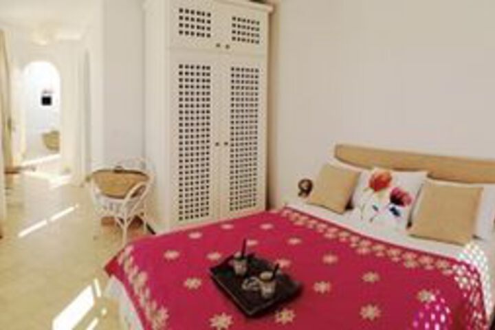 Room 26 of 40