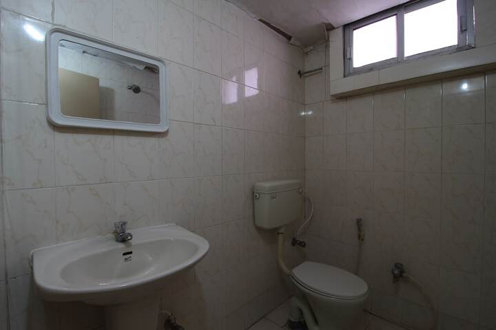 Room 43 of 61