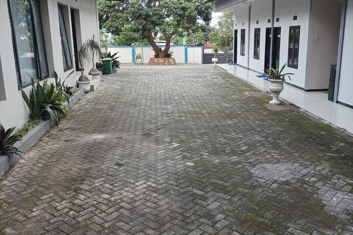Property Grounds 18 of 20