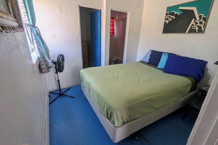 Room 90 of 276