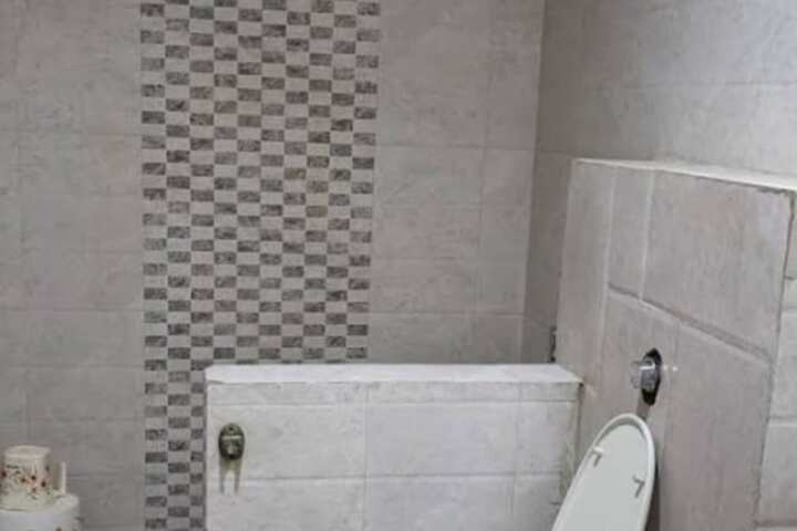 Room 14 of 17