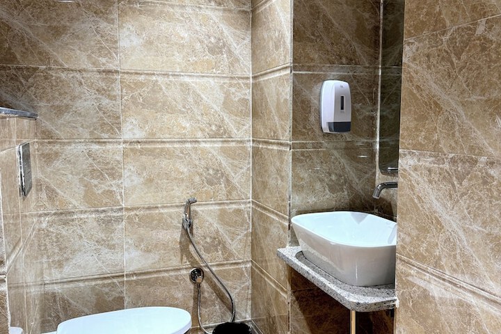 Room 23 of 25