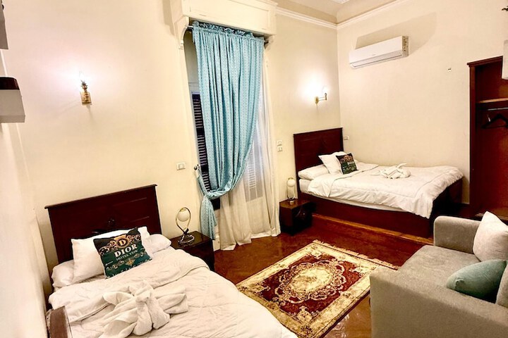 Room 17 of 35