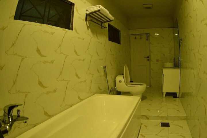 Room 15 of 20