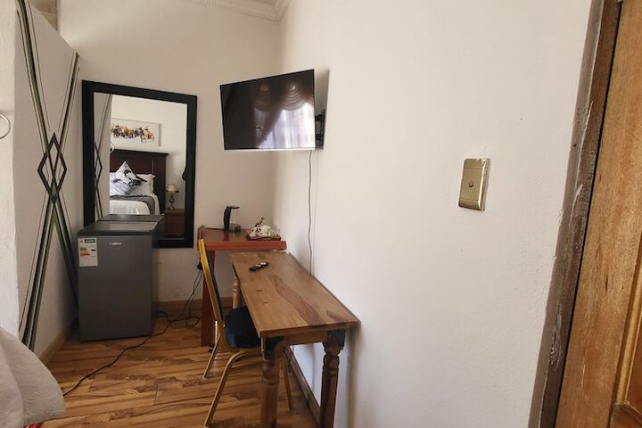 Room 27 of 52