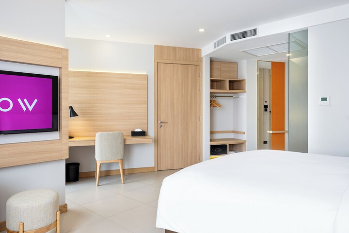 Room 26 of 69