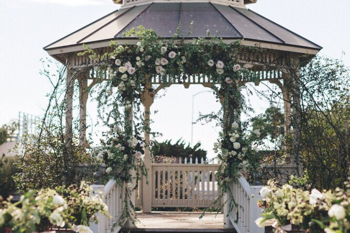 Hotel Exterior 22 of 24