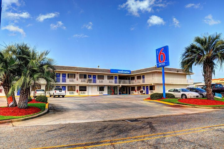 Hotel 35 of 42