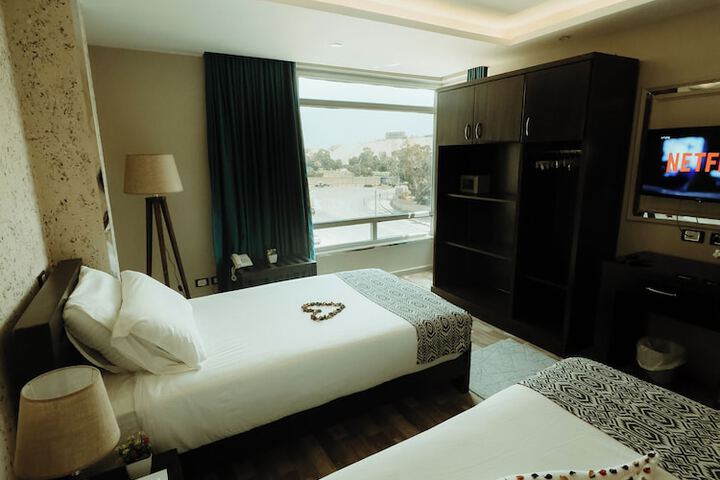 Room 37 of 84