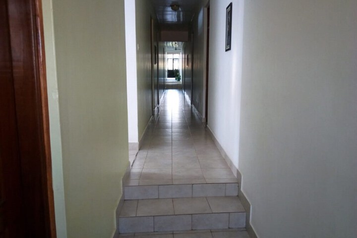 Ballroom/Hall 30 of 31