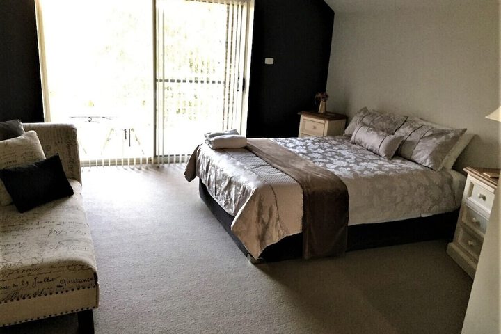 Room 4 of 55