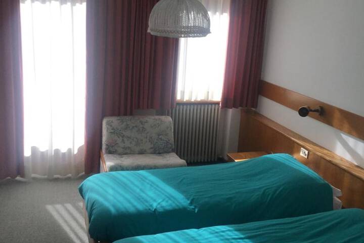 Room 16 of 49