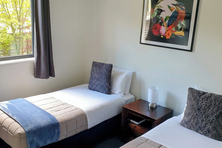 Room 16 of 62