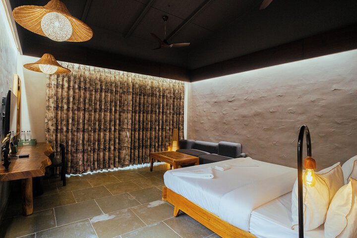 Room 3 of 17
