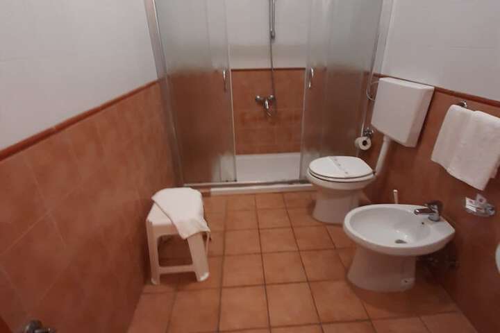 Room 177 of 249