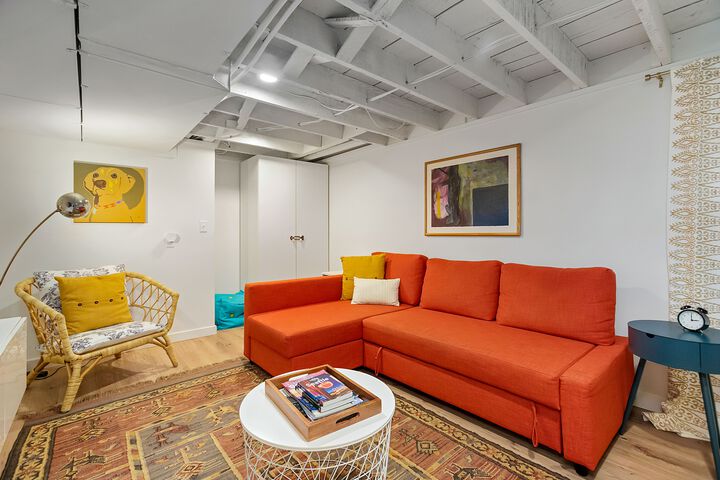 Room 15 of 23