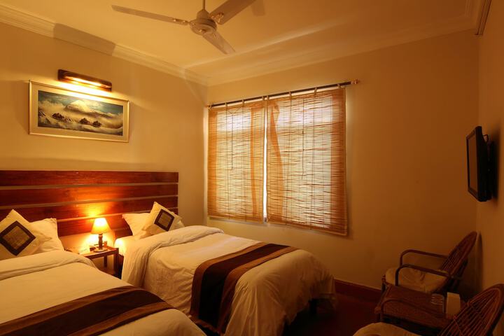 Room 6 of 43