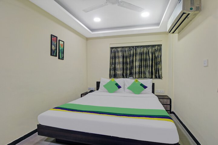 Room 18 of 40