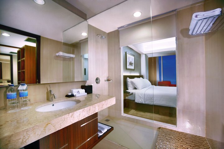 Room 22 of 34