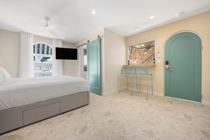 Room 5 of 35