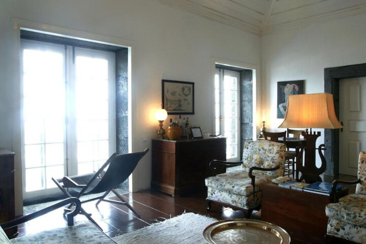 Room 16 of 39
