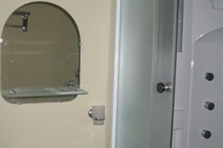 Room 5 of 27