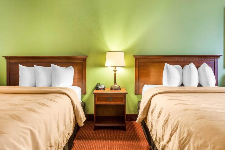 2 Double Beds (2 of 28)
