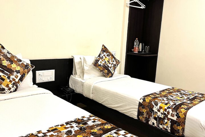Room 25 of 66